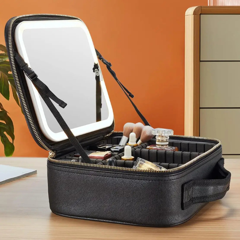 Luksuzna LED make-up torbica